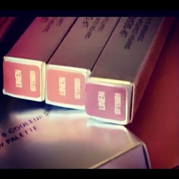 Beauty box’s , skin care and make up ! - Picture 12 of 16